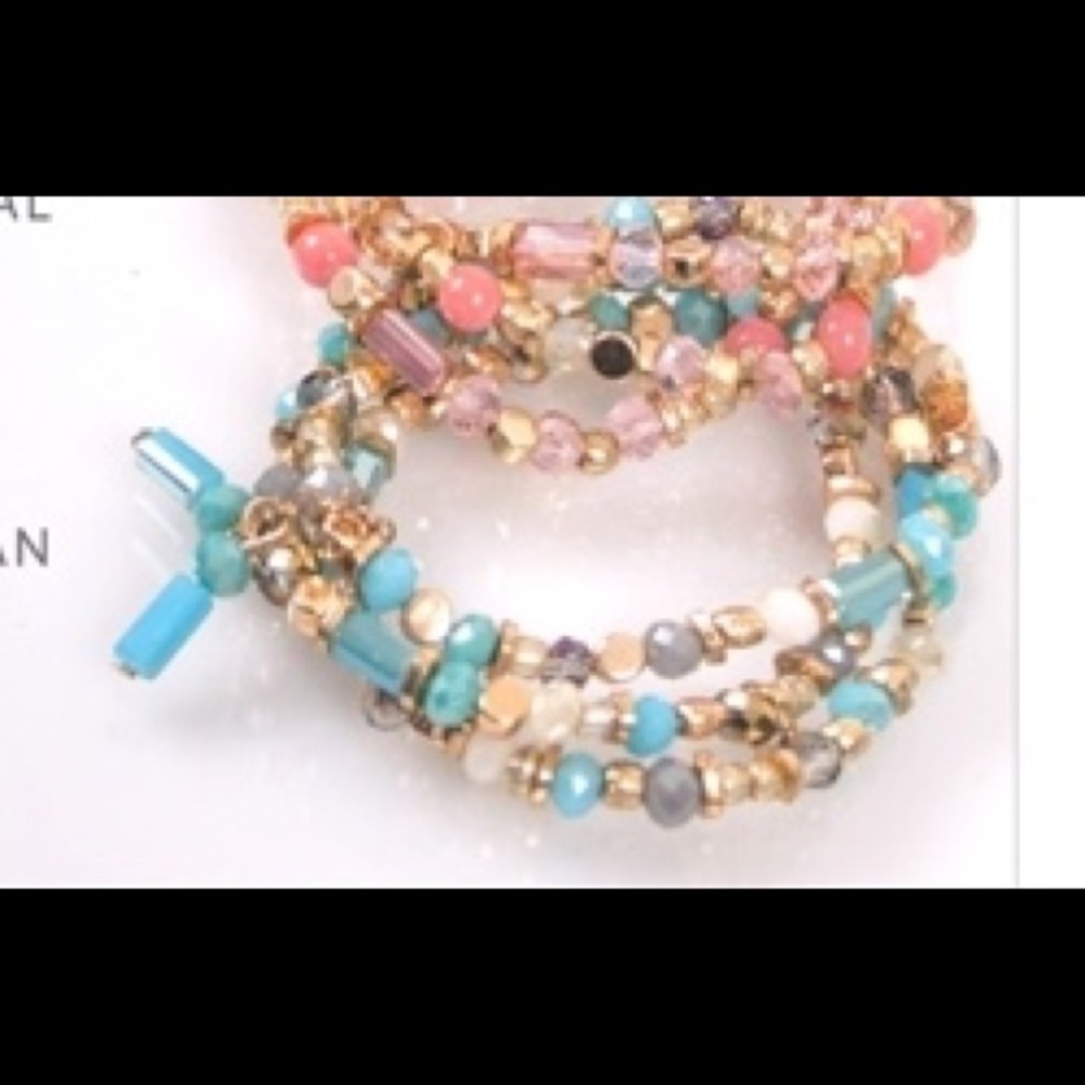 Simply Noelle Ocean blue bracelet NWT